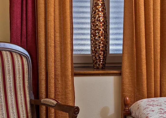 Emperor's Apartment *