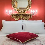 Emperor's Apartment *